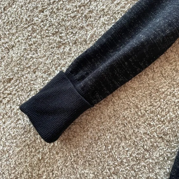 Lululemon women’s turtleneck mock neck knit sweater black silver metallic 2 - Picture 3 of 4